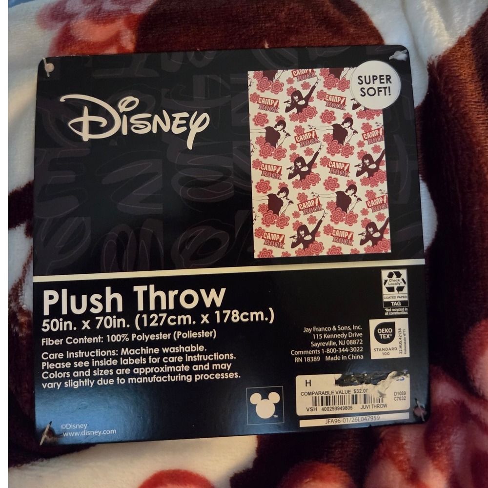 Disney Camp Rock Plush Throw 50x70 White New Demi Lovato Fleece Blanket